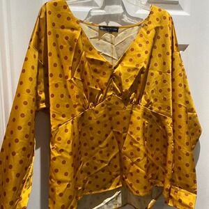 Fashion To Figure Yellow and Brown polka dot blouse Size 0